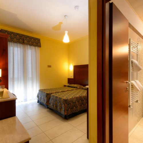 5206 hotel e residence capri lido camaiore solutionhotel.net 1.jpg